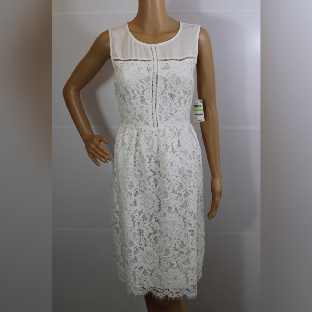 NWT Maison Jules White Lace Sleeveless Dress. Sz 4 - Picture 2 of 8